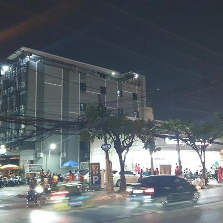 W71 Hotel Bangkok Luaran gambar